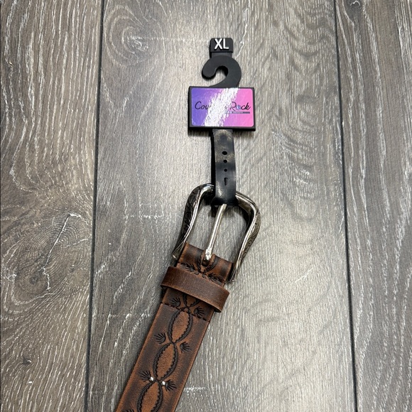 Men's Brown Leather Belt with Stitched Oval Accents - Picture 3 of 4